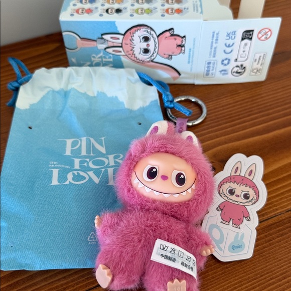 POP MART Labubu Pin for Love: “Q”, “&” (BUNDLE) - Picture 7 of 15